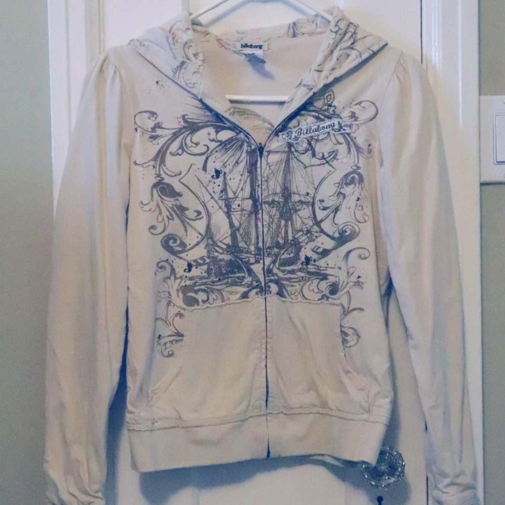 ⭐️LAST CHANCE!!⭐️Billabong hooded zip sweatshirt